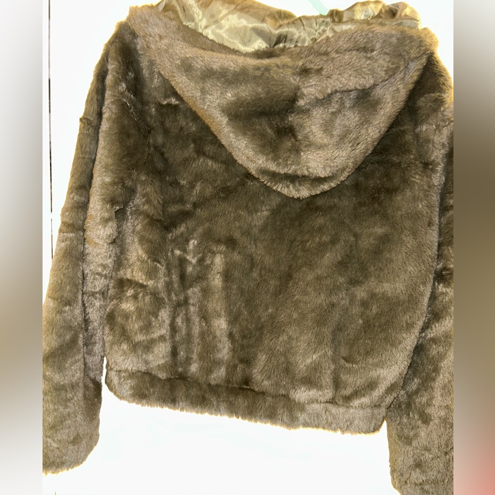 Preloved 36point5 Faux fur hooded Jacket - Picture 5 of 6